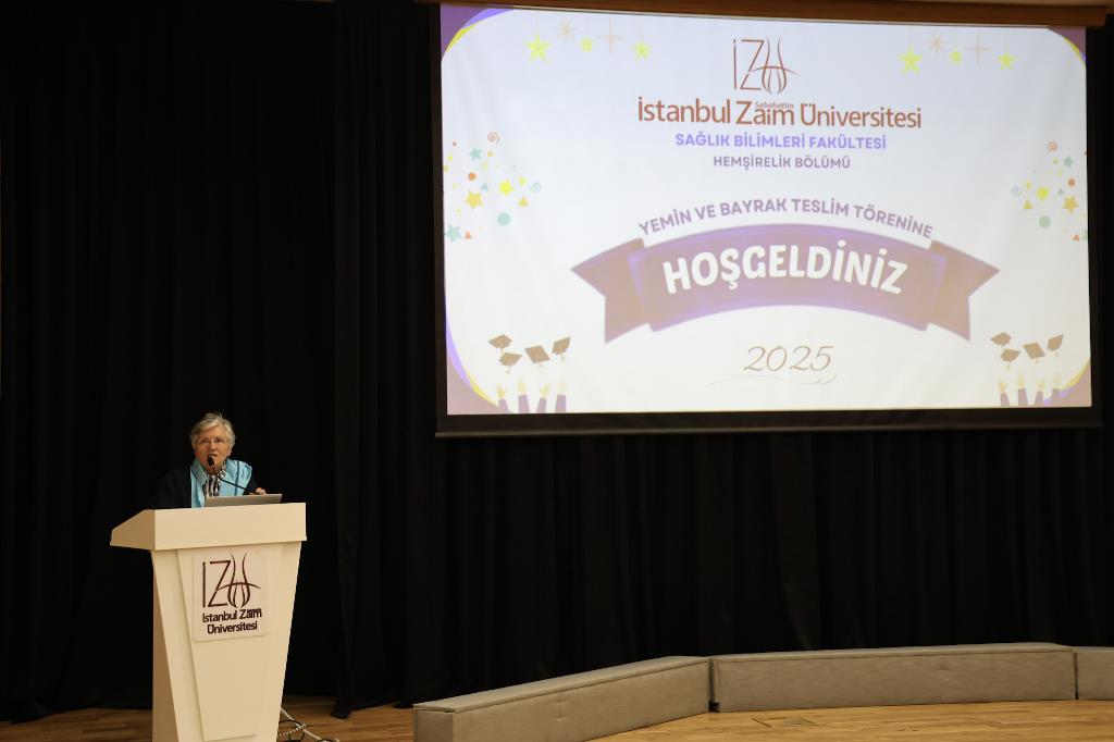 İZÜ Hemşirelik Bölümü'nde 2024–2025 Akademik Yılı Yemin ve Bayrak Teslim Töreni Coşkusu