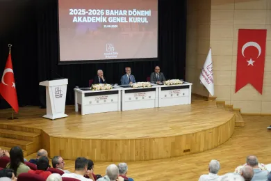 Rektör Küçük İZÜ'nün Yol Haritasını Açıkladı